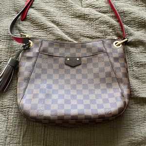 Louis Vuitton South Bank Besace